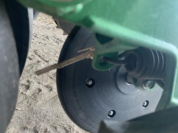 Image of John Deere 1795 equipment image 4