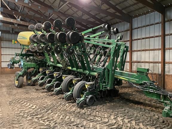Image of John Deere 1795 Primary image