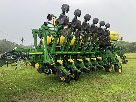 Image of John Deere 1795 Primary image