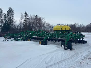 Main image John Deere 1835