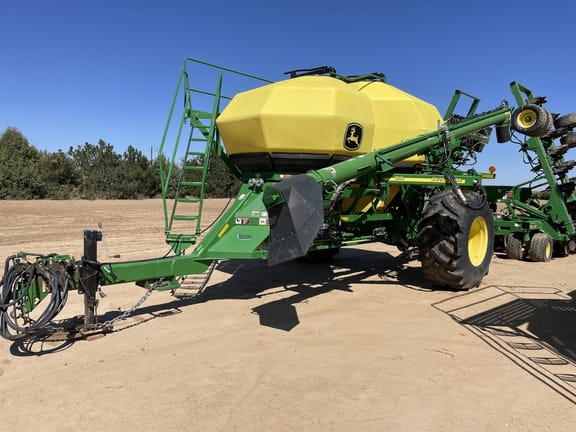 2015 John Deere 1890 Equipment Image0