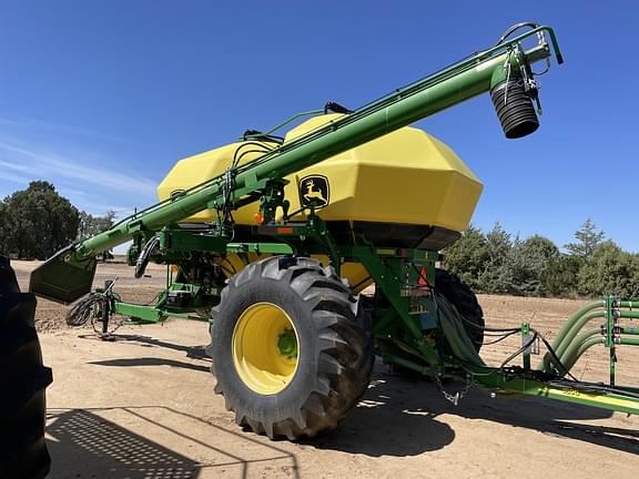 Image of John Deere 1890 equipment image 3