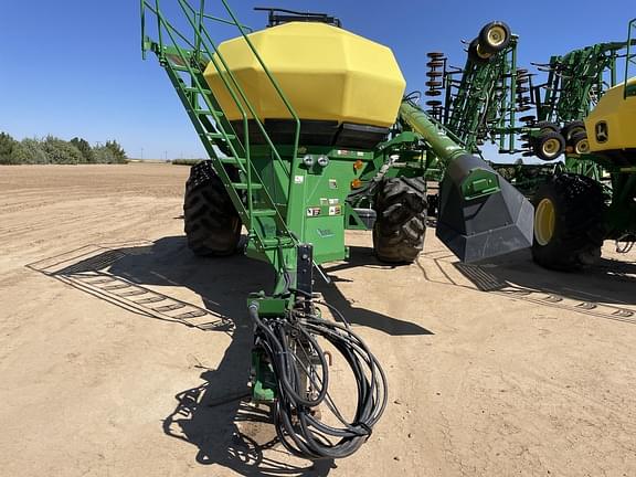 Image of John Deere 1890 equipment image 2
