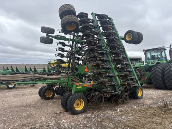 Image of John Deere 1890 equipment image 2