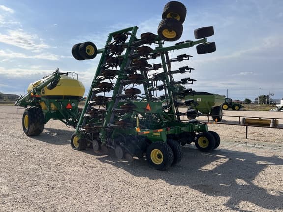 Image of John Deere 1890 equipment image 4