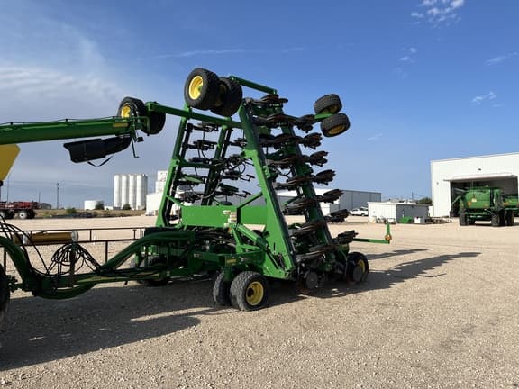 Image of John Deere 1890 equipment image 2