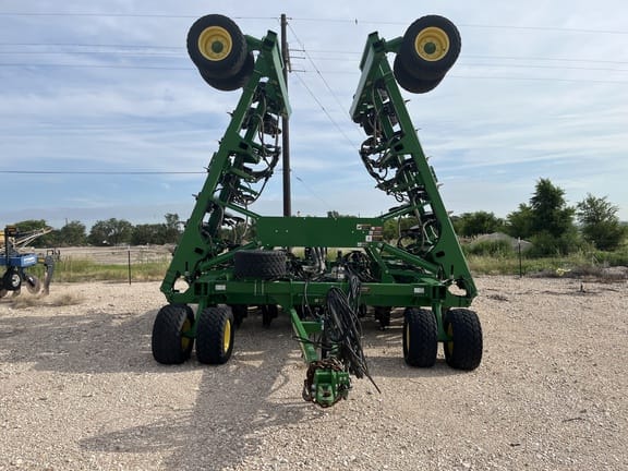 2015 John Deere 1890 Equipment Image0