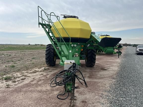 Image of John Deere 1890 equipment image 1