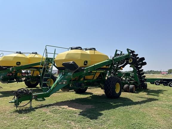 Image of John Deere 1890 equipment image 2