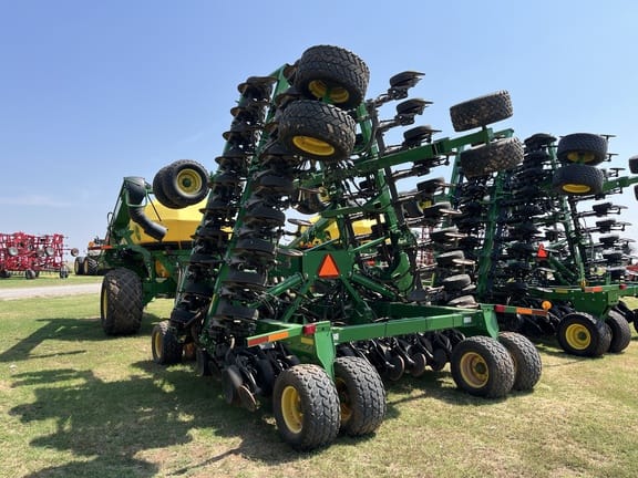 Main image John Deere 1890