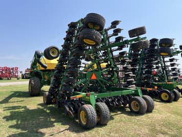 Main image John Deere 1890