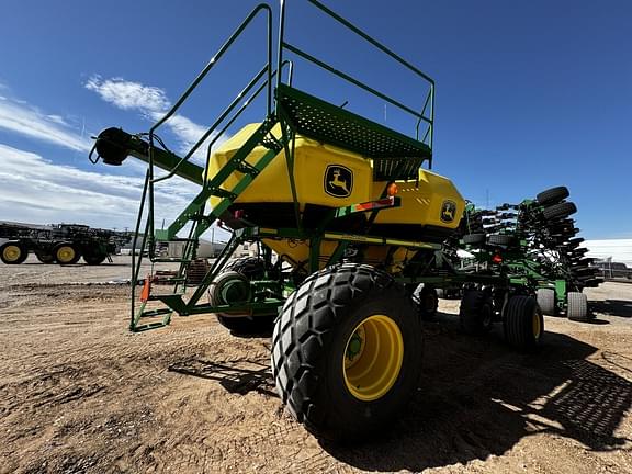 Image of John Deere 1890 equipment image 4