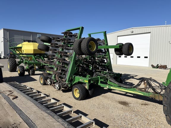 2015 John Deere 1890 Equipment Image0