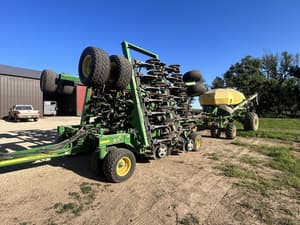 2015 John Deere 1890 Image