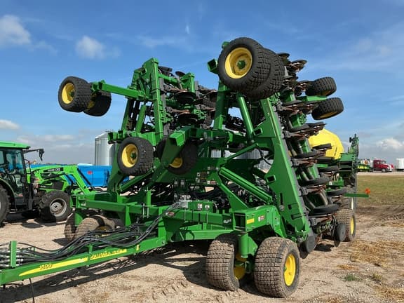 Image of John Deere 1890 Primary image