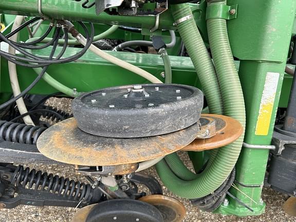 Image of John Deere 1895 equipment image 4