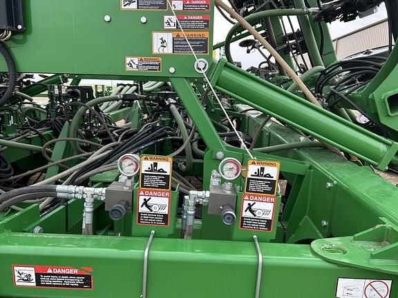 Image of John Deere 1895 equipment image 2