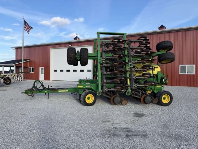 Image of John Deere 1990 equipment image 1