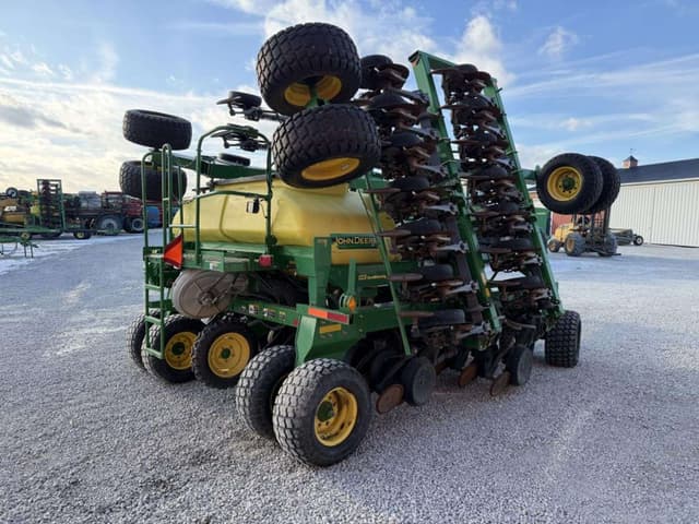 Image of John Deere 1990 equipment image 4