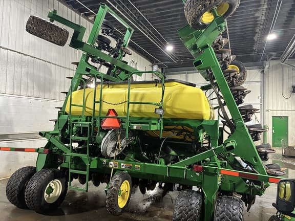 Image of John Deere 1990 equipment image 2