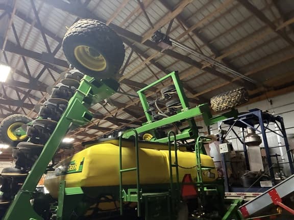 Image of John Deere 1990 equipment image 1