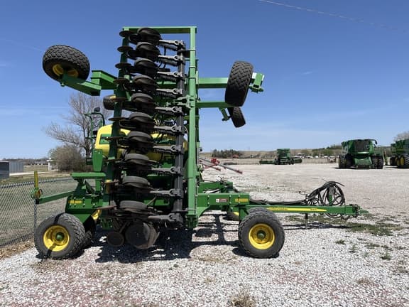 Image of John Deere 1990 equipment image 4