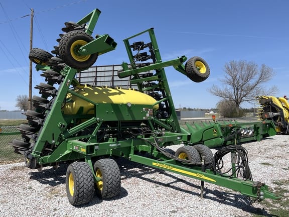 2015 John Deere 1990 Equipment Image0