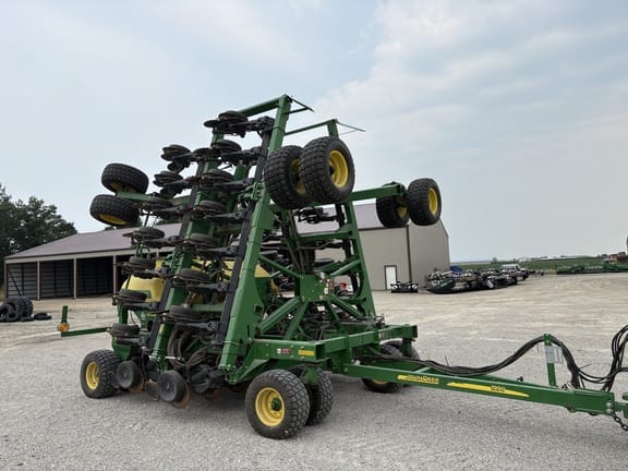 2015 John Deere 1990 Equipment Image0