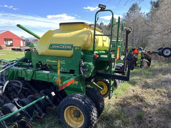 Image of John Deere 1990 equipment image 2