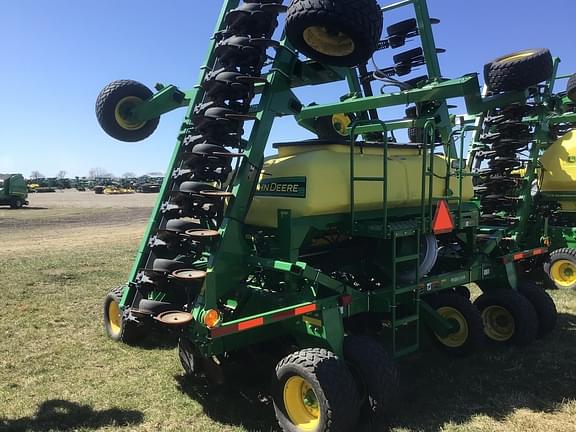 Image of John Deere 1990 equipment image 3