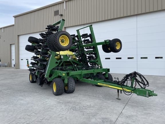 2015 John Deere 1990 Equipment Image0