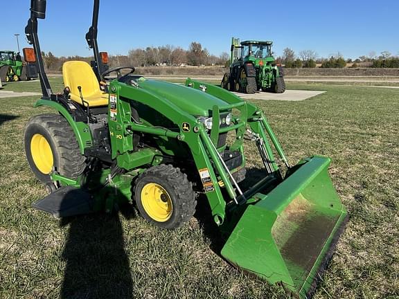 Image of John Deere 2025R equipment image 3