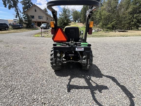 Image of John Deere 2025R equipment image 1
