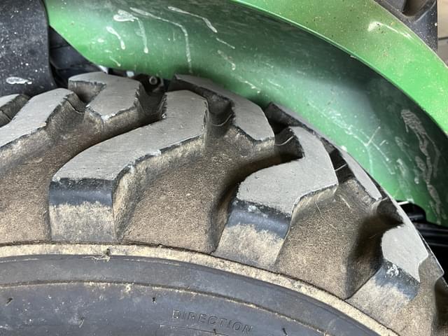 Image of John Deere 2025R equipment image 3