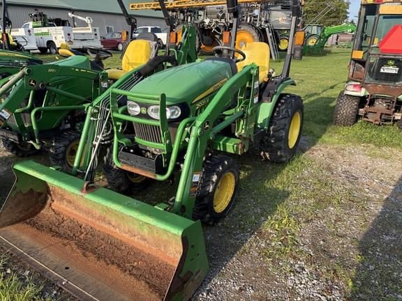 Image of John Deere 2025R equipment image 1