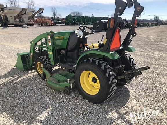 Image of John Deere 2025R equipment image 4