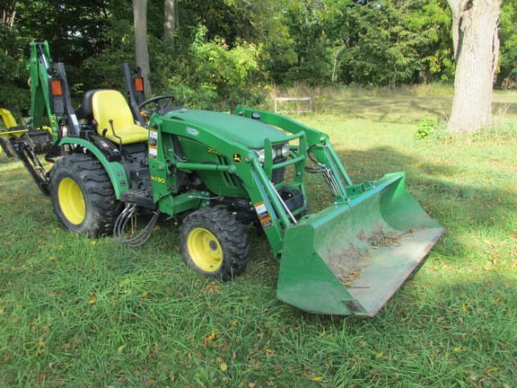 Main image John Deere 2025R