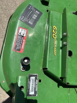 Image of John Deere 2025R equipment image 2