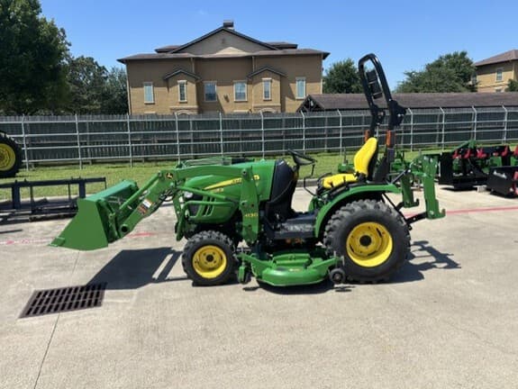 Image of John Deere 2025R equipment image 1