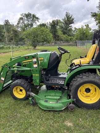 2015 John Deere 2025R Equipment Image0