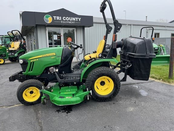 Image of John Deere 2025R equipment image 1