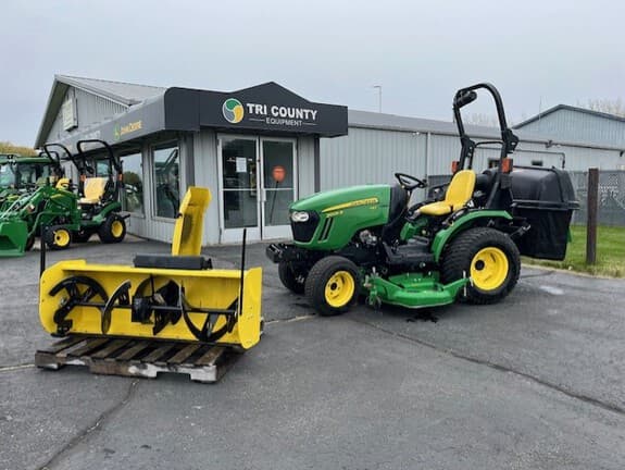 Image of John Deere 2025R Primary image