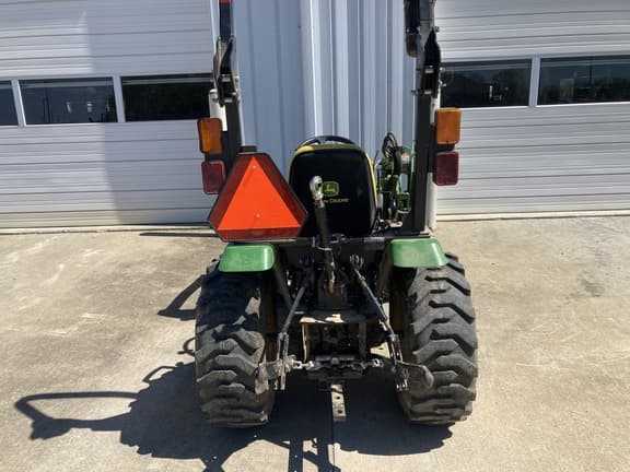 Image of John Deere 2025R equipment image 2