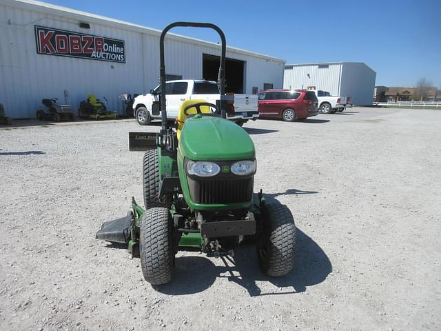 Image of John Deere 2025R equipment image 3