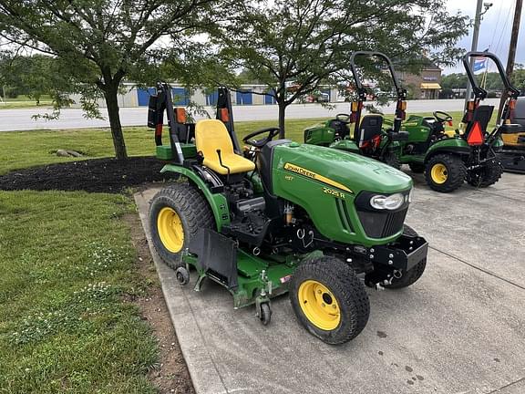 Image of John Deere 2025R equipment image 2