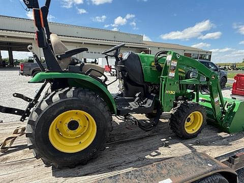 Image of John Deere 2025R equipment image 1