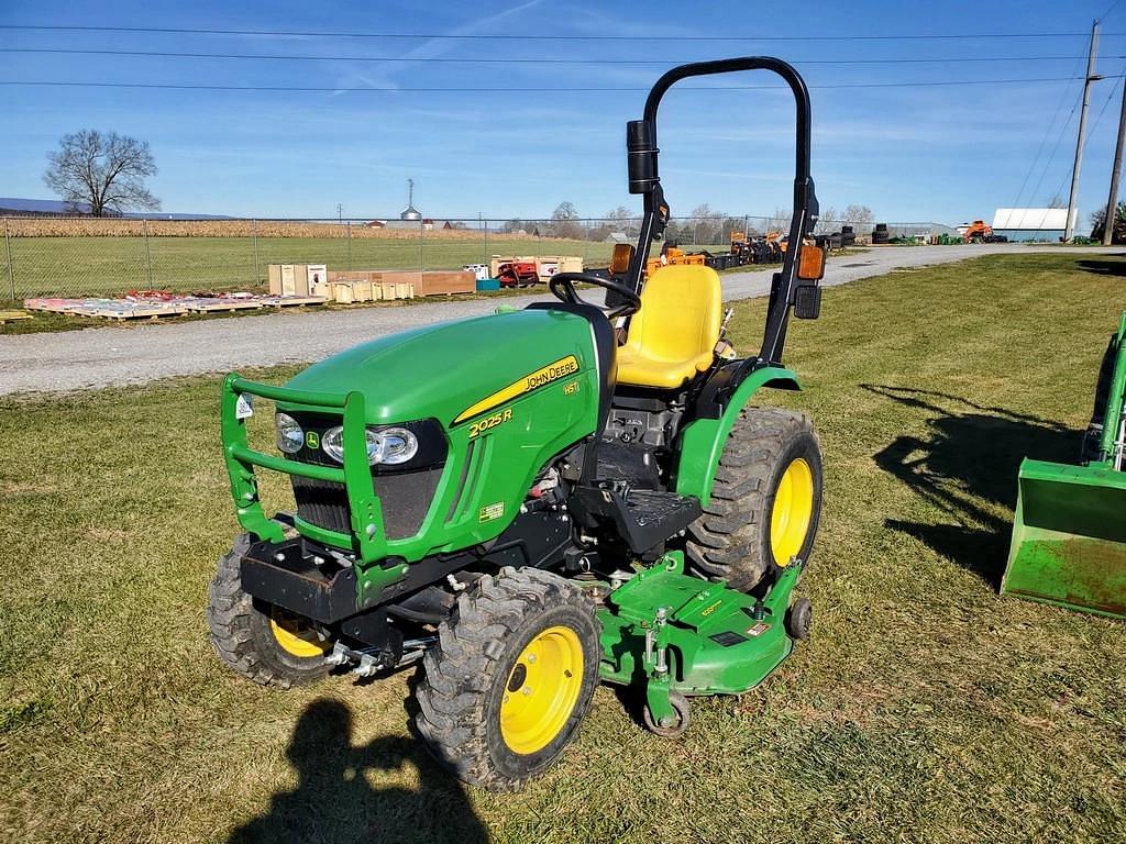 Image of John Deere 2025R Primary image