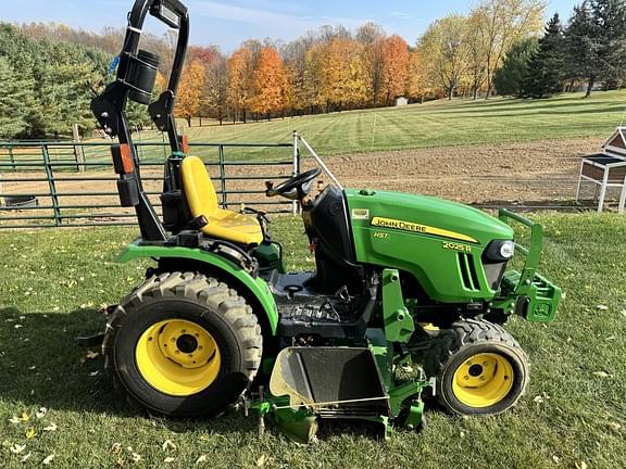 Image of John Deere 2025R equipment image 1