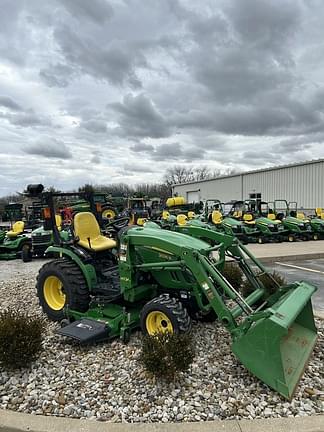 Main image John Deere 2025R