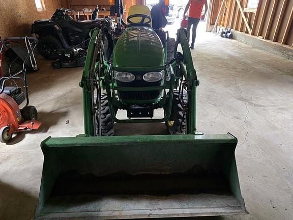 Image of John Deere 2032R Primary image